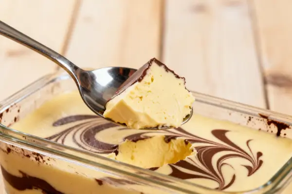 Juntei Leite Condensado com Creme de Leite e Criei Essa Delícia Gelada que Derrete na Boca